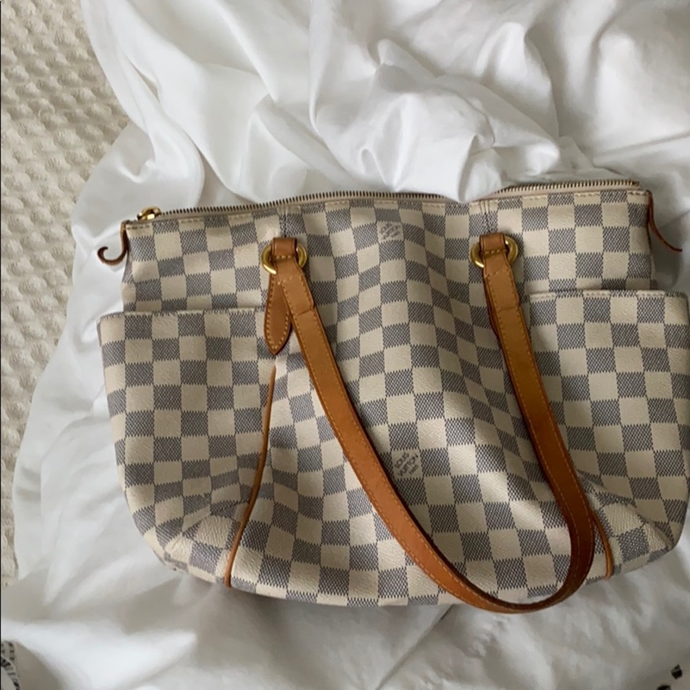 LV damier azure Totally PM- MOVING MUST SELL - Picture 7 of 10